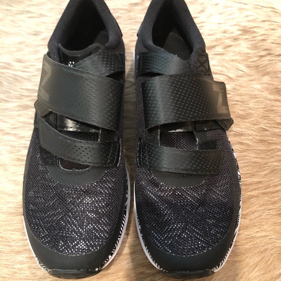 new balance spin shoes